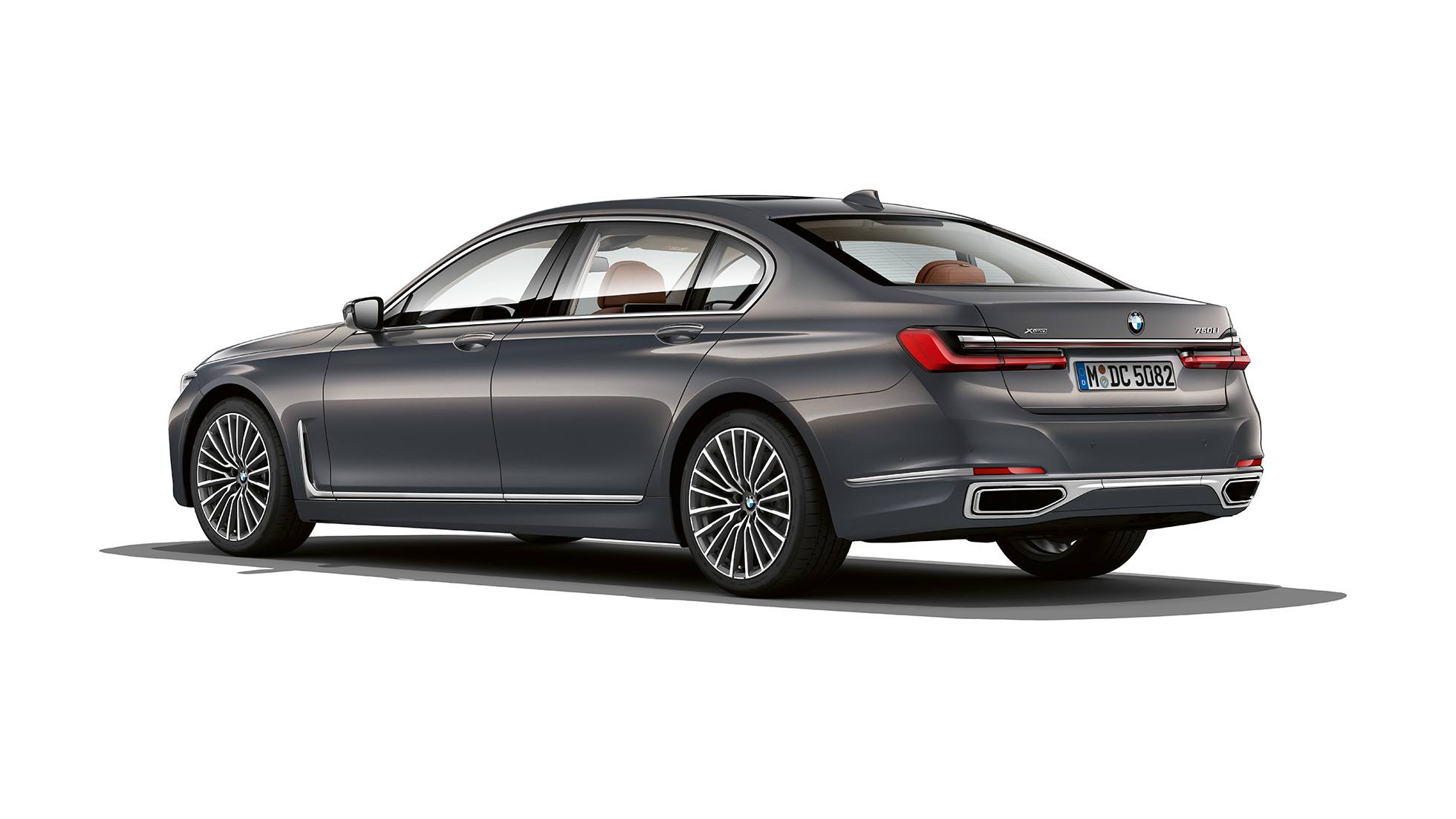 BMW 7 Reeks met Design Pure Excellence Exterieur, driekwart achteraanzicht G11 Grijze BMW 7 Reeks met Design Pure Excellence Exterieur in driekwart achteraanzicht G11