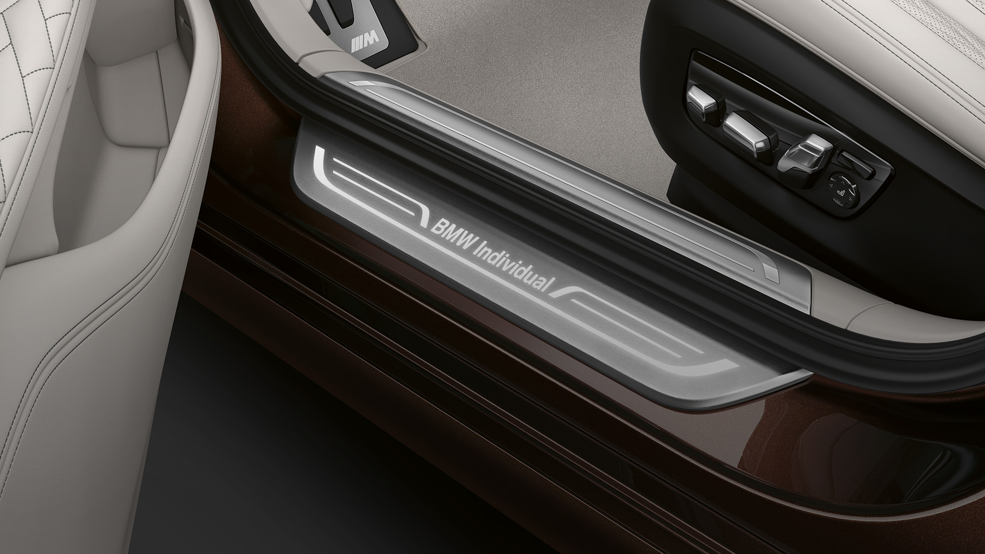 BMW Individual 7 Reeks deurdrempels G11 BMW 7 Reeks: deurdrempels met BMW Individual opschrift G11