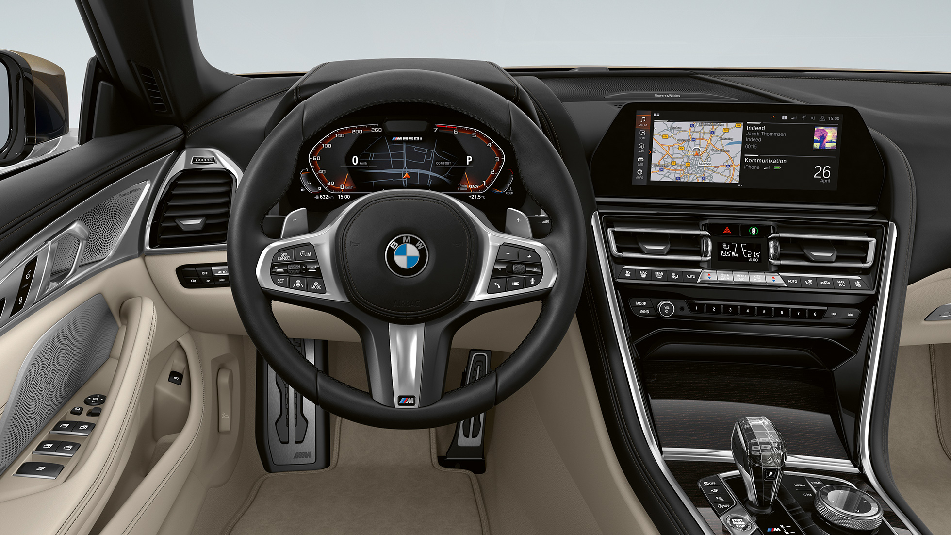 BMW M850i xDrive, Dravitgrau metallic, cockpit met lederen M stuur G14. BMW M850i xDrive, Dravitgrau metallic, cockpit met lederen M stuur G14.