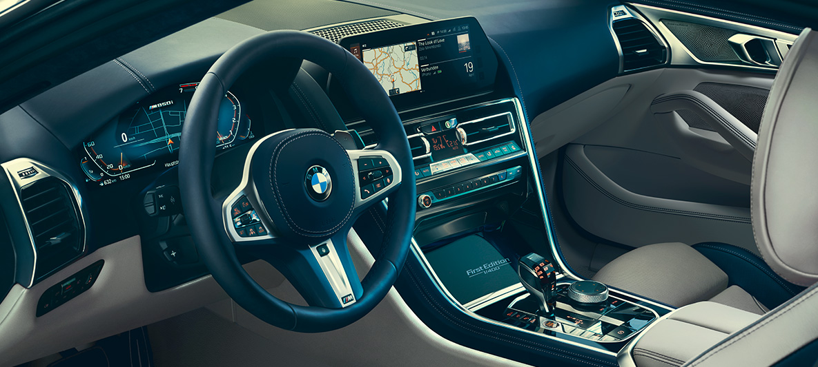 BMW M850i Coupé First Edition, bestuurderszone De bestuurderszone van de BMW M850i Coupé First Edition