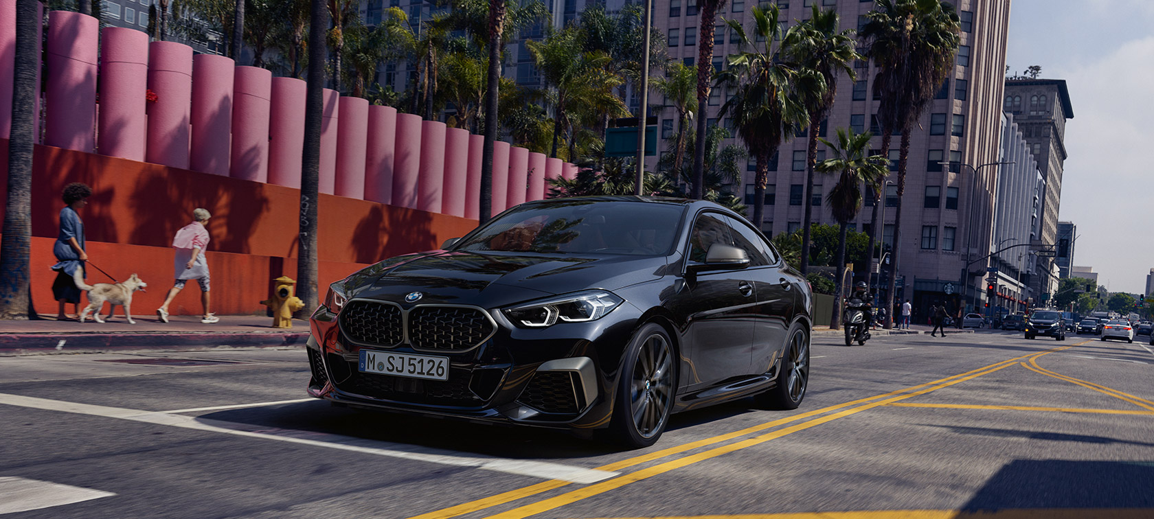 BMW M235i xDrive Gran Coupé 2020 Saphirschwarz metallic F44 driekwart vooraanzicht