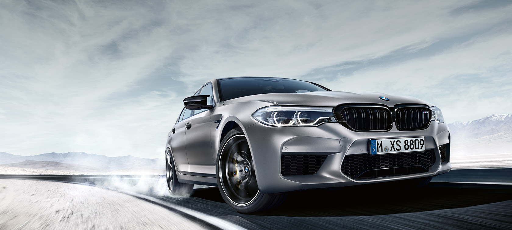 BMW M5 Competition. BMW M5 Competition, vue de trois quarts avant.