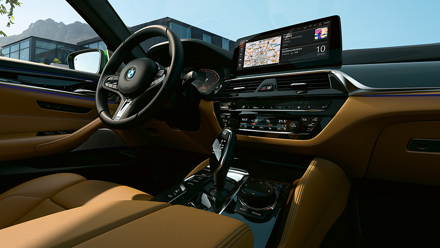 BMW M550i xDrive Berline G30 LCI facelift 2020 interieur
