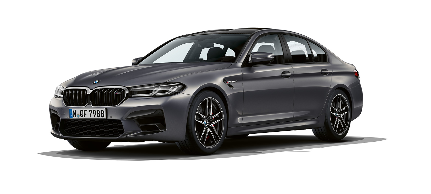 BMW M5 F90 2020 driekwart vooraanzicht BMW M5 F90 LCI facelift 2020 Brands Hatch Grau metallic driekwart vooraanzicht