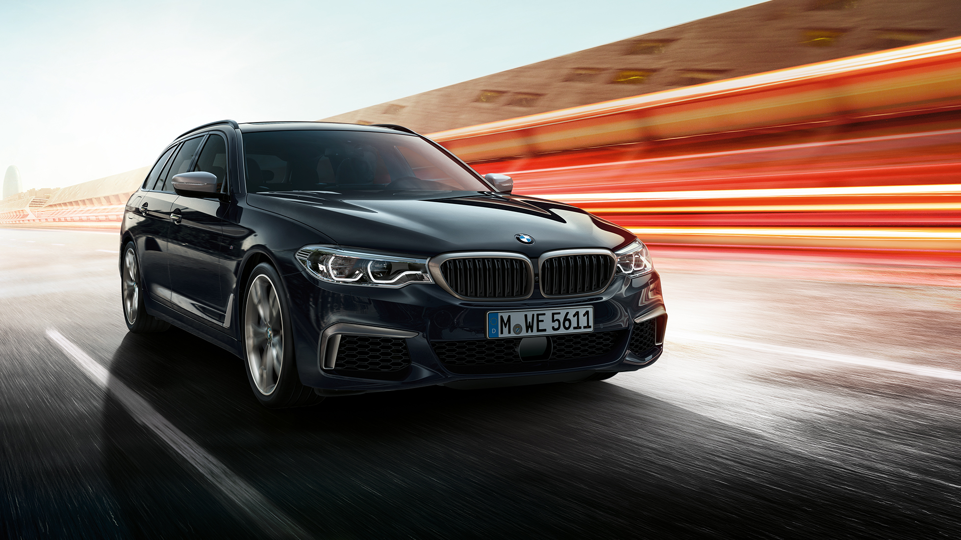 BMW nieren BMW M550d xDrive Touring BMW nieren BMW M550d xDrive Touring G31 Azuritschwarz metallic close-up voorkant