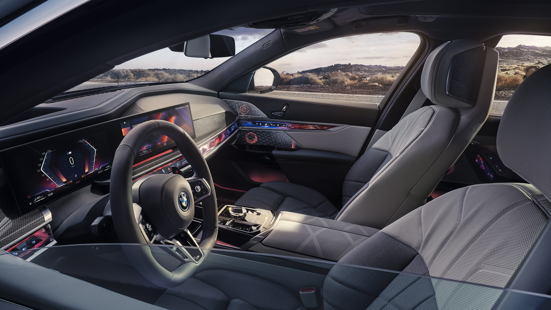 My Mode Sport BMW M760e xDrive G70 My Mode Sport BMW M760e xDrive G70 buitenaanzicht door half naar beneden gedraaide ruit in het interieur