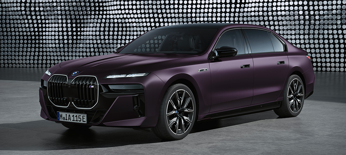 Teintes spéciales Frozen Purple BMW Série 7 M G70 BMW Série 7 M G70 teintes spéciales Frozen Purple