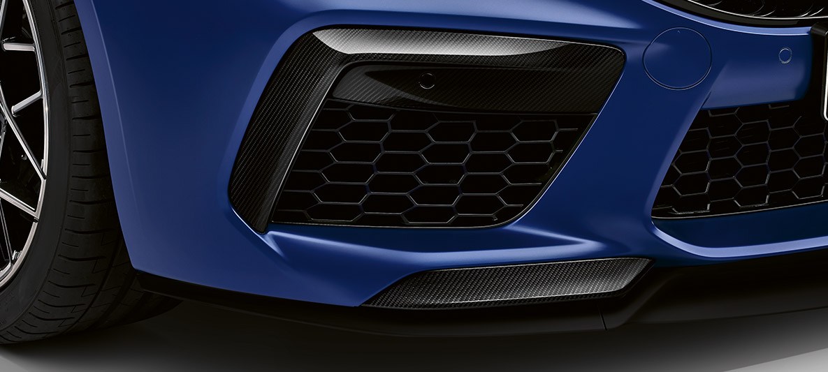 Luchtinlaten in Carbon F92. BMW M8 Competition Coupé, luchtinlaten van het M Carbon exterieurpakket, F92
