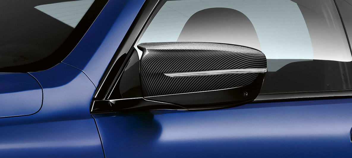 Buitenspiegelbehuizing in Carbon F92. BMW M8 Competition Coupé met spiegelbehuizing in Carbon F92.