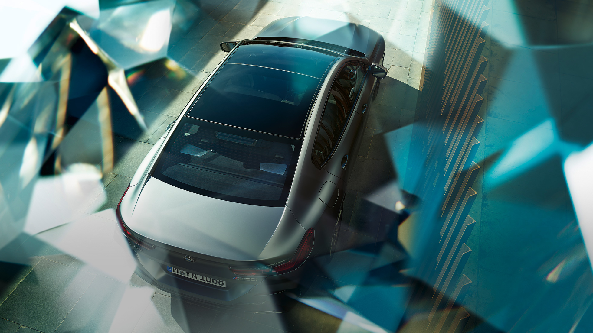 Panoramisch doorschijnend schuifdak BMW M850i xDrive Gran Coupé Panoramisch doorschijnend schuifdak BMW M850i xDrive Gran Coupé G16 2019 BMW Individual Frozen Bluestone metallic vogelperspectief