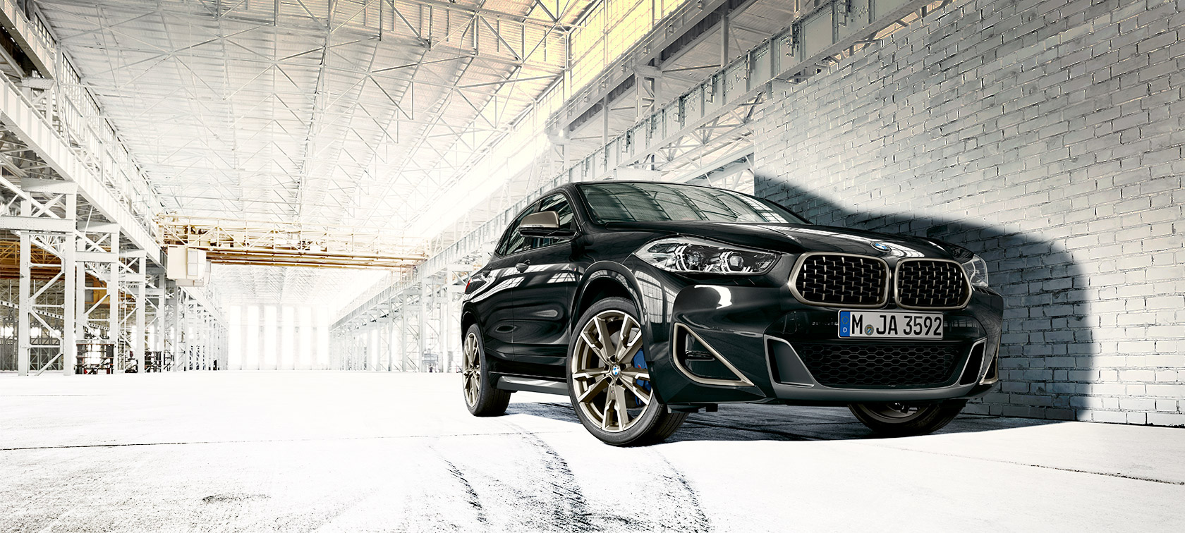 Kikvorsperspectief BMW X2 M35i (F39) Saphirschwarz metallic