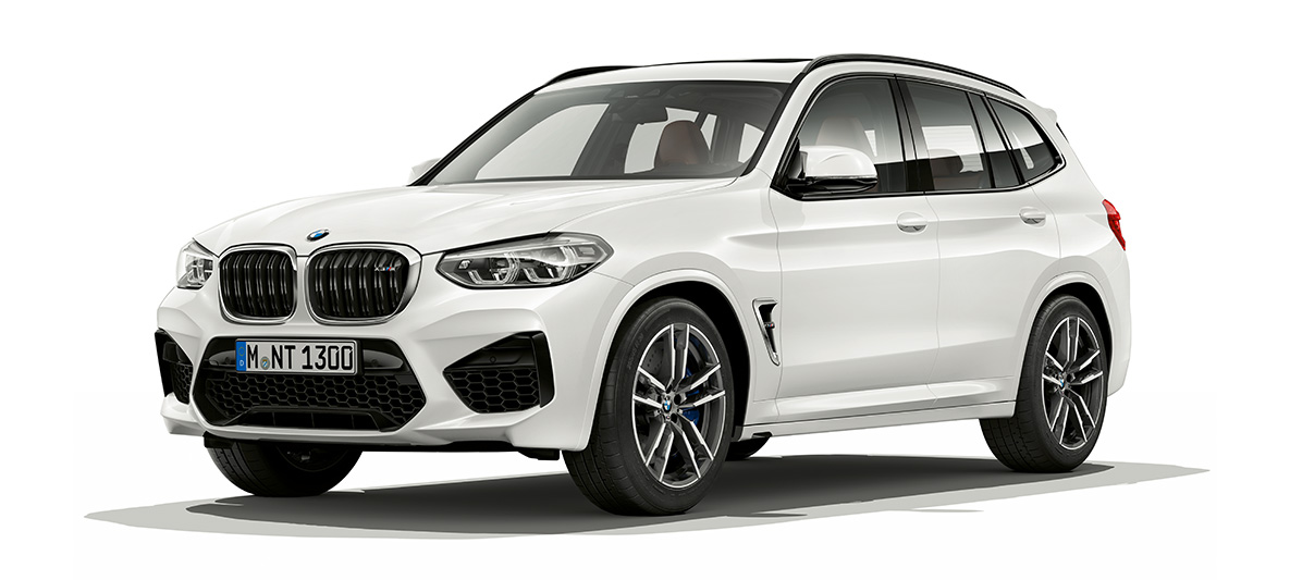 BMW X3 M, driekwart zijaanzicht F97. BMW X3 M in Alpinweiß, exterieur, driekwart zijaanzicht F97.