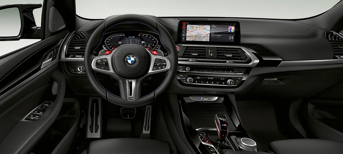 BMW X3 M, lederen M stuur F97. BMW X3 M, interieur, cockpit, lederen M stuur met M specifieke contrastnaden F97.