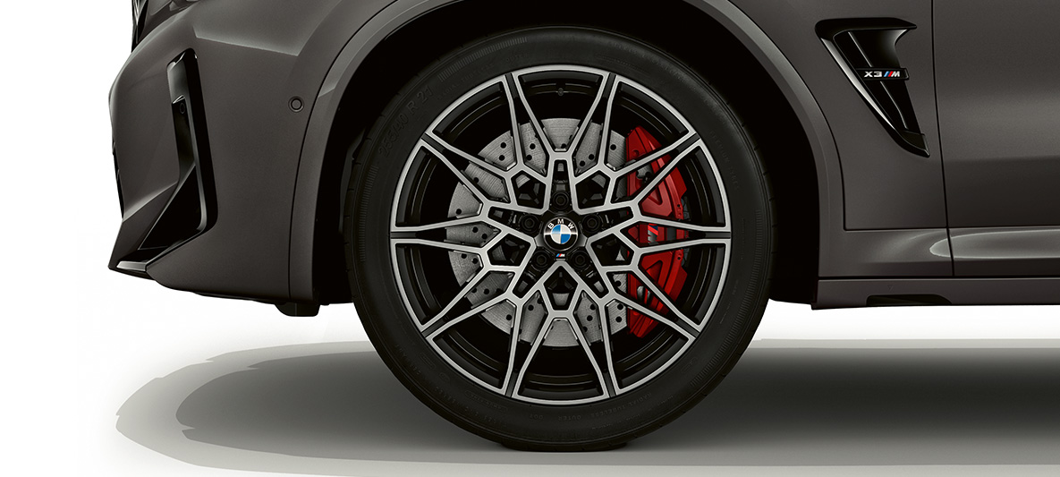 BMW X3 M Individual lichtmetalen velg F97 LCI facelift 2021 BMW X3 M Individual F97 LCI facelift 2021 Grigio Telesto lichtmetalen velg close-up