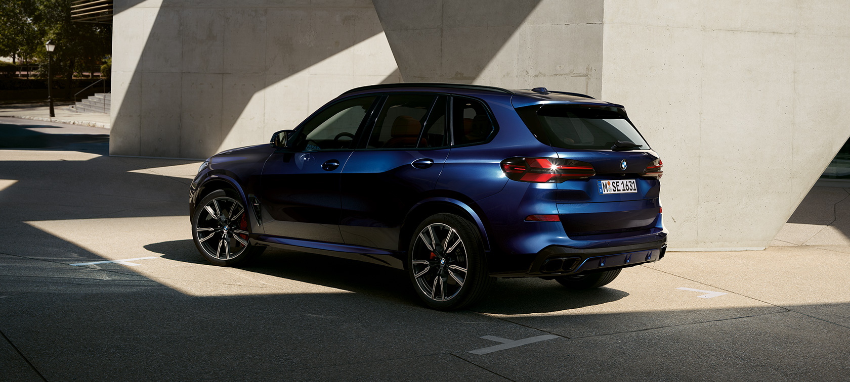 BMW X5 M60i xDrive (G05) producthighlights BMW X5 M60i xDrive (G05) 2023 producthighlights