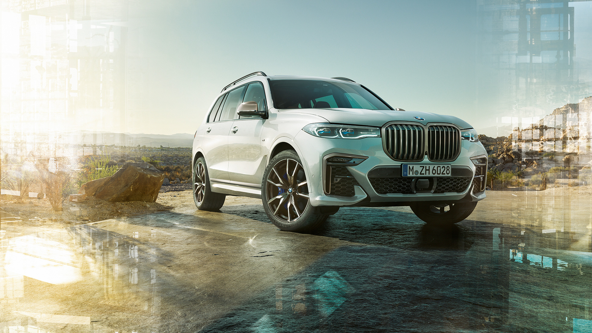 BMW X7 M wagen, driekwart vooraanzicht BMW X7 M wagen in Mineralweiß, stilstaand, driekwar vooraanzicht, G07, 2019