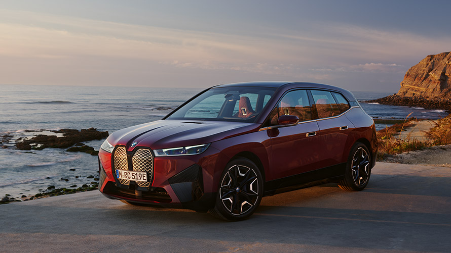 BMW iX I20 eerste generatie driekwart zijaanzicht stilstaand BMW X-modellen BMW iX I20 eerste generatie driekwart zijaanzicht stilstaand