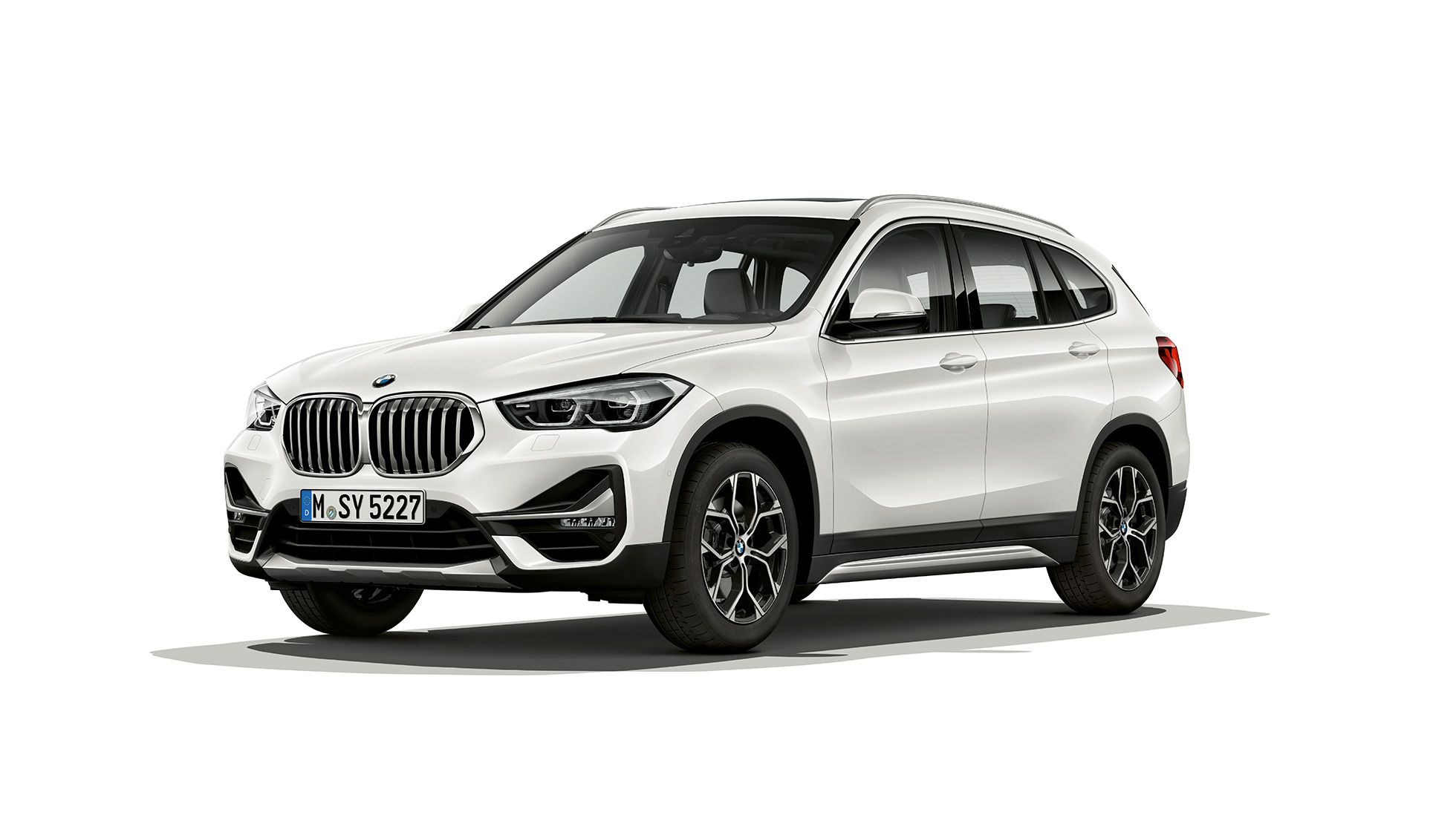 BMW X1, Modèle xLine, vue de trois quarts avant F48 BMW X1, Modèle xLine, vue de trois quarts avant, prise en studio F48