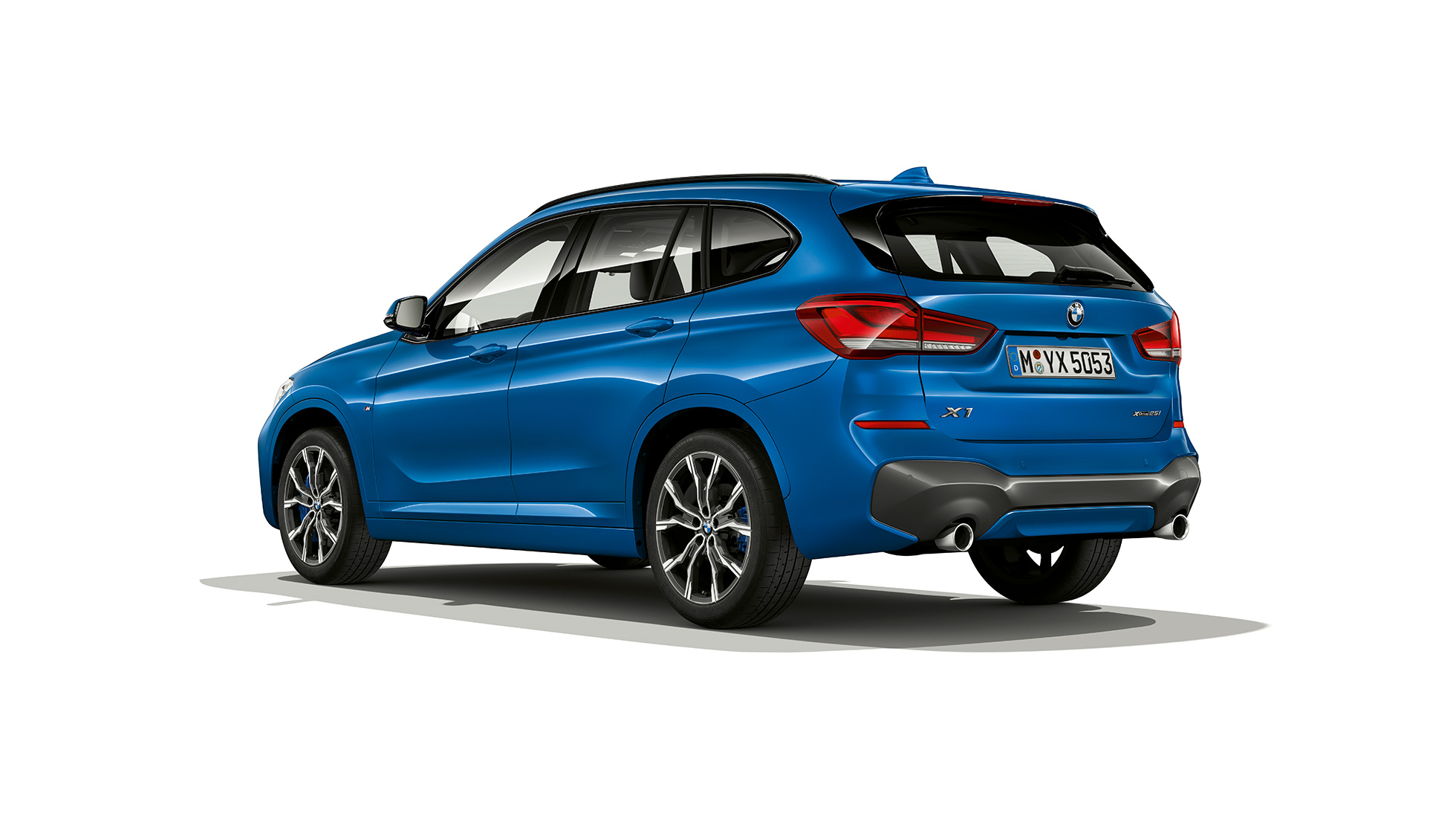 BMW X1, Modèle M Sport, vue de trois quarts arrière F48 BMW X1, Modèle M Sport, vue de trois quarts arrière, prise en studio F48