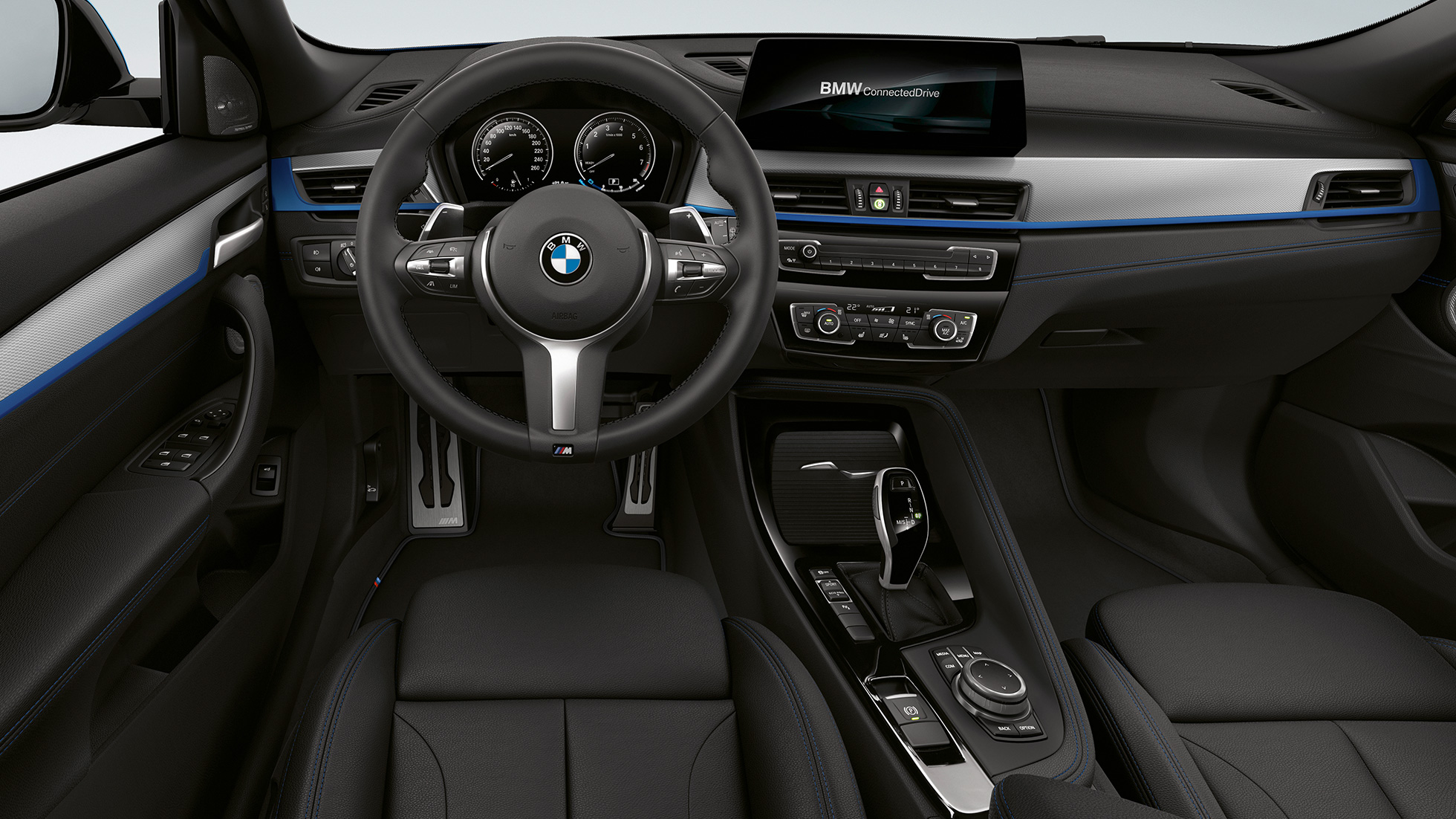 Poste de conduite de la BMW X2 sDrive20i Modèle M Sport F39 BMW X2 sDrive20i, Modèle M Sport 2018 F39, intérieur, poste de conduite