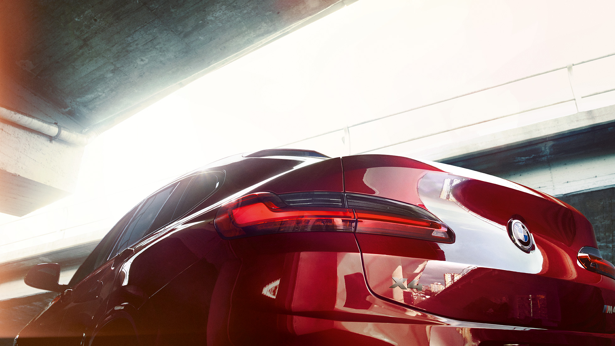 Feux arrière à technologie LED intégrale de la BMW X4 G02 Feux arrière à technologie LED intégrale, BMW X4 M40i G02 2018 en Flamencorot Brillanteffekt Rot