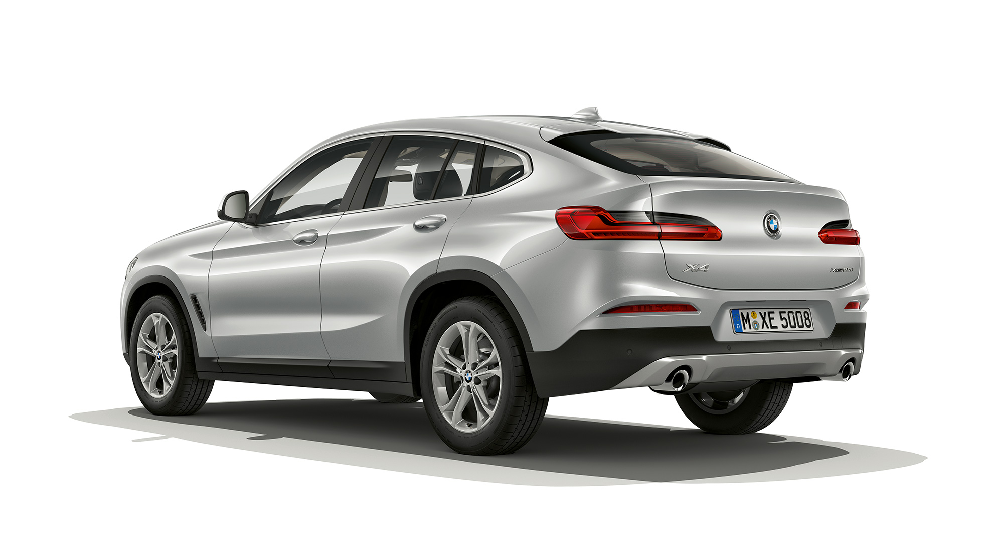 BMW X4 Modèle Advantage vue de trois quarts arrière G02 BMW X4 xDrive20d Modèle Advantage G02 2018 en Glaciersilber vue de trois quarts arrière