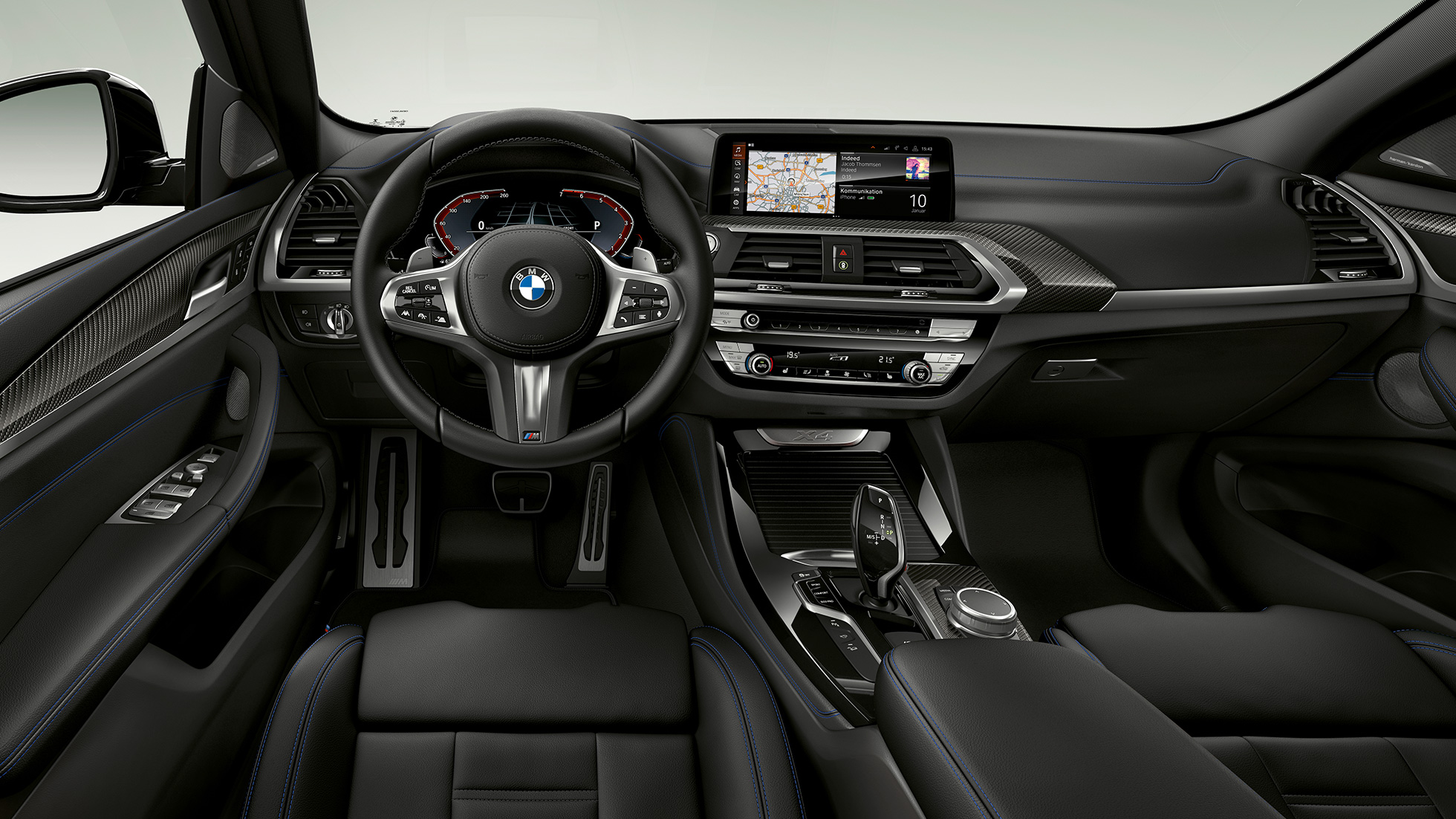 Poste de conduite de la BMW X4 Modèle M Sport G02 Poste de conduite de la BMW X4 xDrive30i, Modèle M Sport G02 2018 habitacle