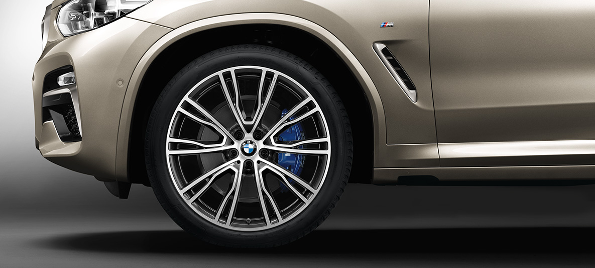 Jantes BMW Individual 21" en alliage léger à rayons en V 726 I BMW X4 G02 Jantes BMW Individual 21" en alliage léger à rayons en V 726 I aluminium BMW X4 G02 2018 en Sonnenstein metallic vue de profil