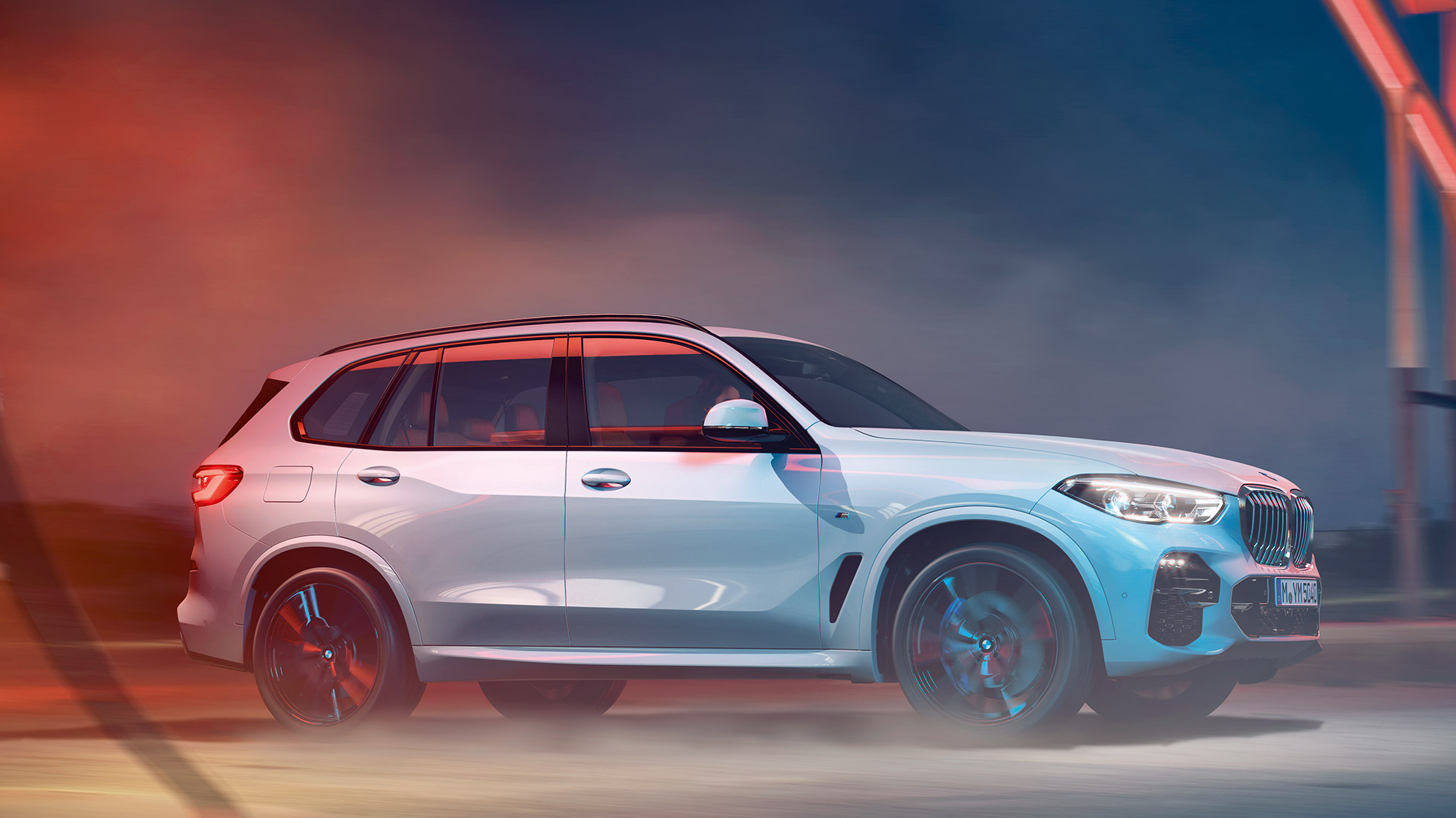 BMW X5 SUV G05 2018 zijaanzicht BMW X5 SUV G05 2018 Mineralweiß metallic zijaanzicht