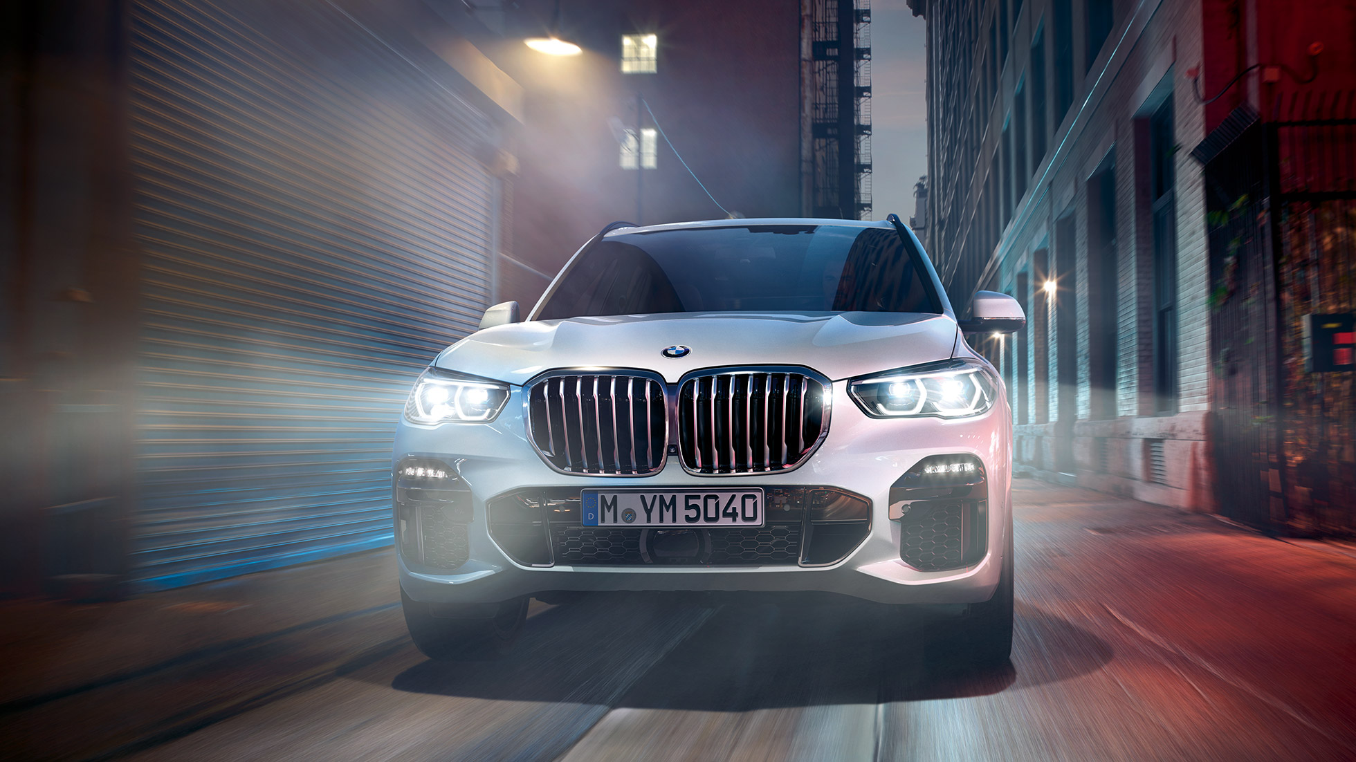 BMW X5 SUV vooraanzicht BMW X5 SUV G05 2018 Mineralweiß metallic vooraanzicht