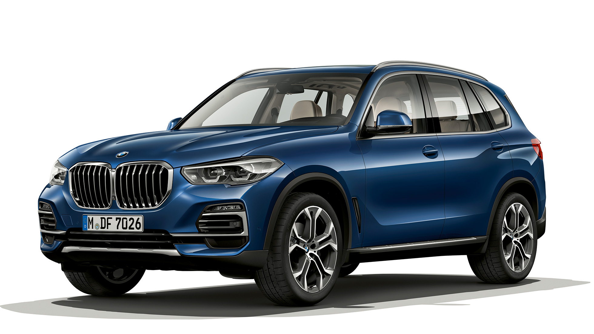 Model xLine BMW X5 xDrive40i SUV driekwart vooraanzicht Model xLine BMW X5 xDrive40i SUV G05 2018 Phytonicblau metallic driekwart vooraanzicht