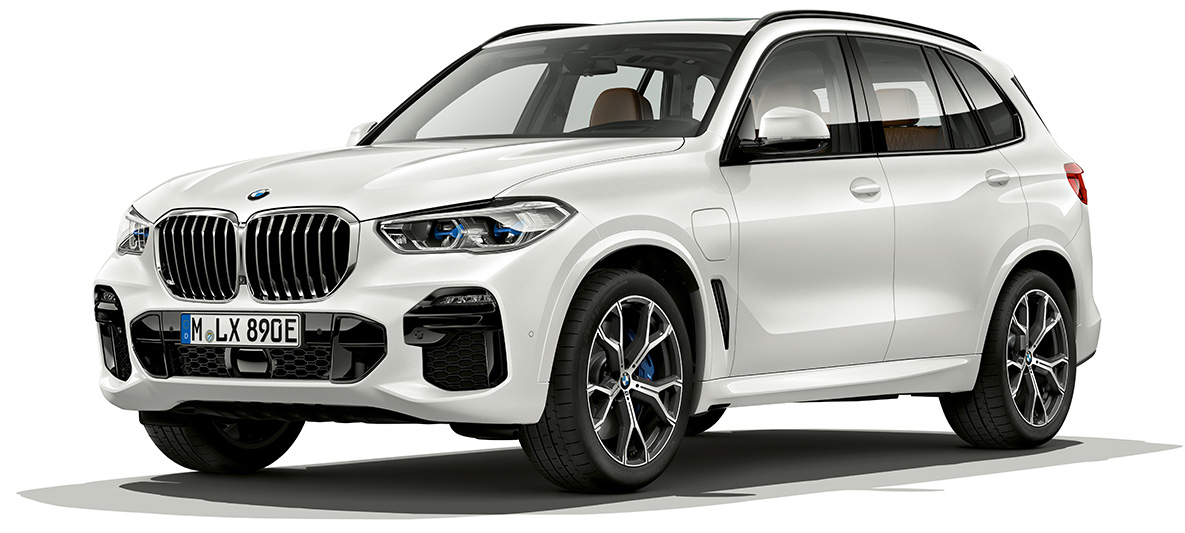 BMW X5 xDrive45e SUV driekwart vooraanzicht BMW X5 xDrive45e SUV G05 2018 Mineralweiß metallic driekwart vooraanzicht