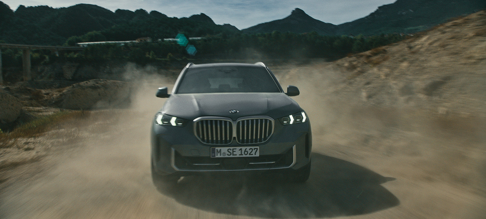 Vidéo dynamique de conduite BMW X5 G05 LCI BMW X5 G05 LCI vidéo dynamique de conduite