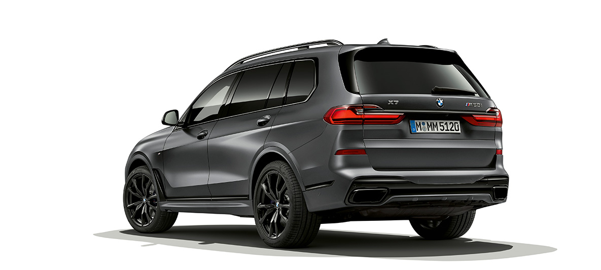 BMW Dark Shadow Edition, vue de trois quarts arrière G07 BMW X7 G07 Dark Shadow Edition, vue de trois quarts arrière