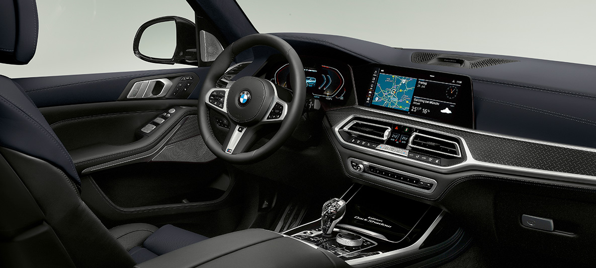 BMW Dark Shadow Edition, poste de conduite G07 BMW X7 G07 Dark Shadow Edition, poste de conduite