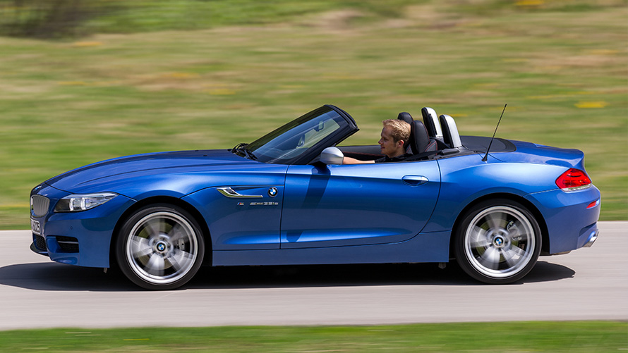 BMW Z4 Roadster (E89) vue de trois quarts en mouvement BMW Z4 Roadster (E89) vue de trois quarts en mouvement