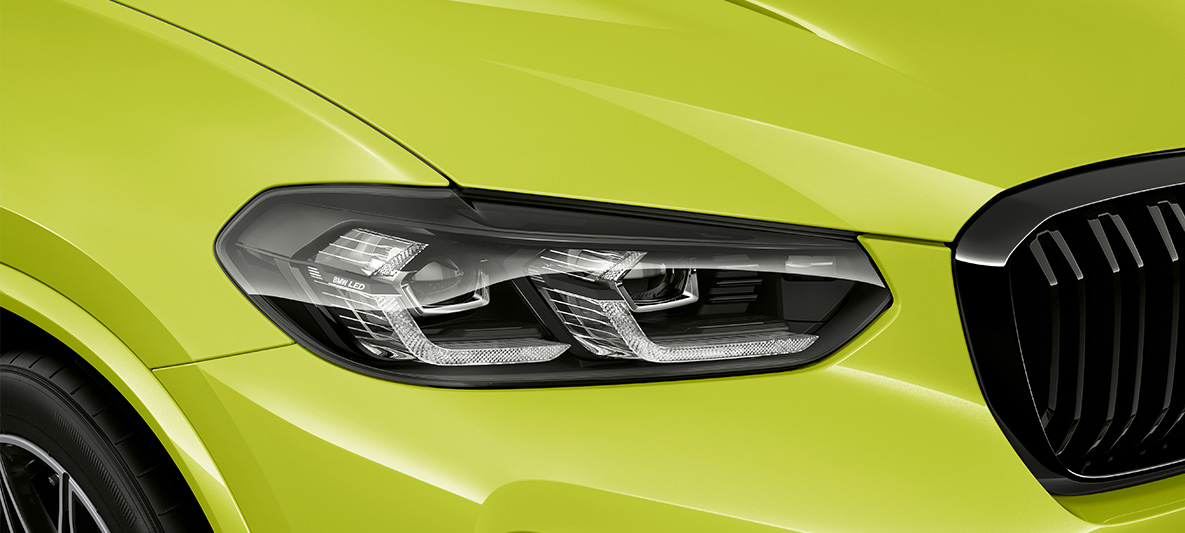 Phares BMW Individual M Shadow Line gros plan Phares BMW Individual M Shadow Line gros plan
