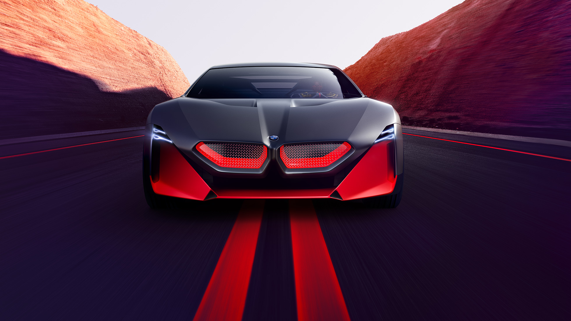 BMW Vision M NEXT, vue de face BMW Vision M NEXT, vue de face, en marche