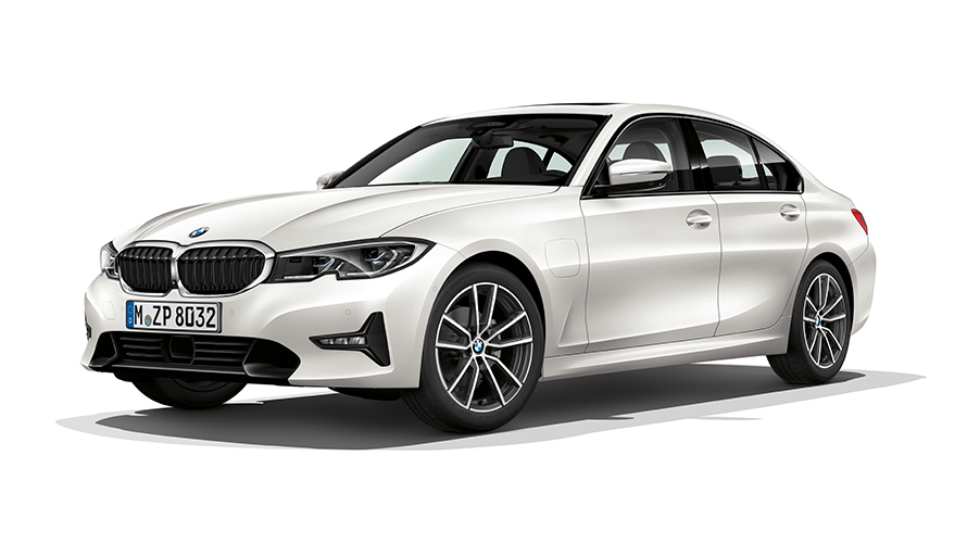 BMW 330e Berline studio-opname BMW 330e Berline studio-opname driekwart vooraanzicht