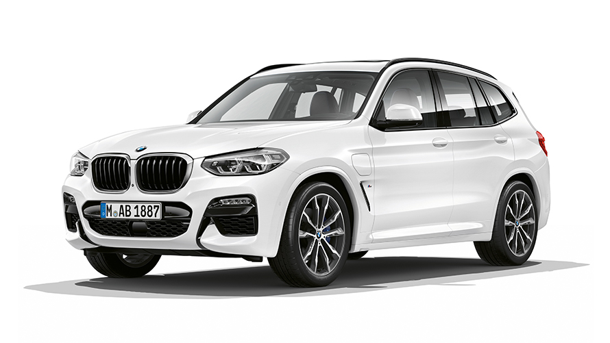 BMW X3 xDrive30e studio-opname BMW X3 xDrive30e studio-opname driekwart vooraanzicht