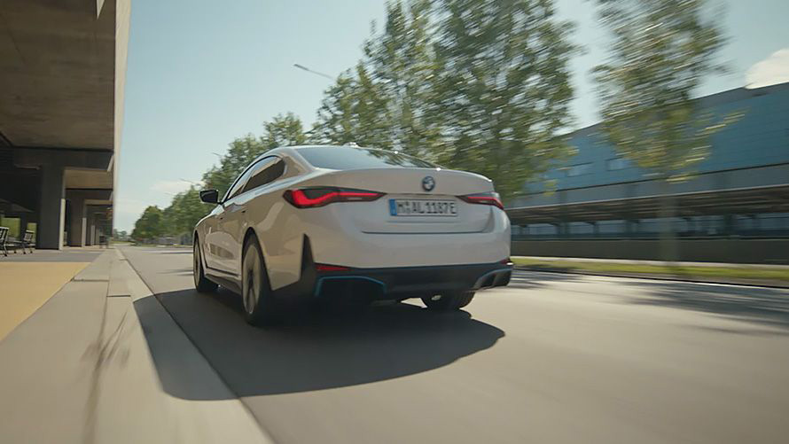 Elektrische BMW wagens BMW i4 elektriserende rijprestaties video Elektrische BMW wagens BMW i4 elektriserende rijprestaties video
