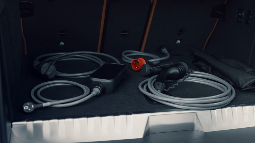Hybrides Rechargeables BMW : BMW X3 xDrive30e – câble de recharge Flexible Fast Charger en vidéo Hybrides Rechargeables BMW : BMW X3 xDrive30e – câble de recharge Flexible Fast Charger en vidéo