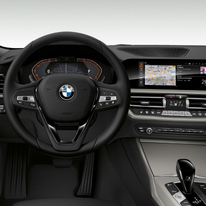 BMW Série 3 Berline, poste de conduite du Modèle Advantage Gros plan de face du poste de conduite côté conducteur de la BMW Série 3 Berline, dotée de l’équipement du Modèle Advantage.