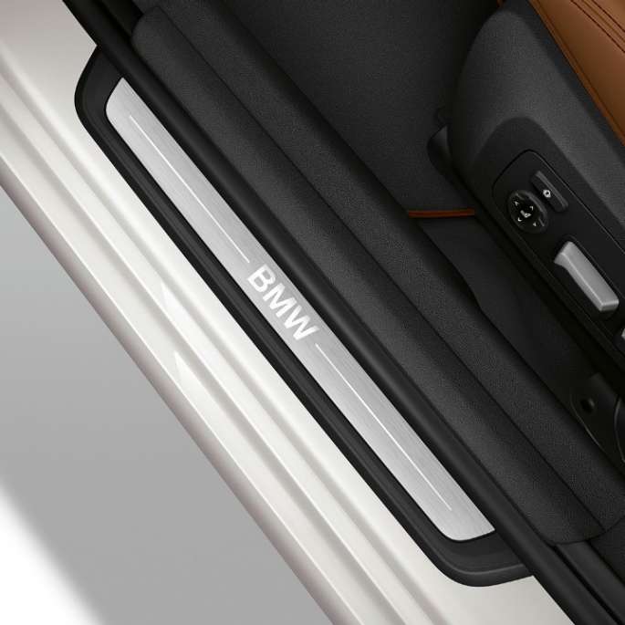 BMW Série 3 Touring, Modèle Luxury, seuil de porte G21