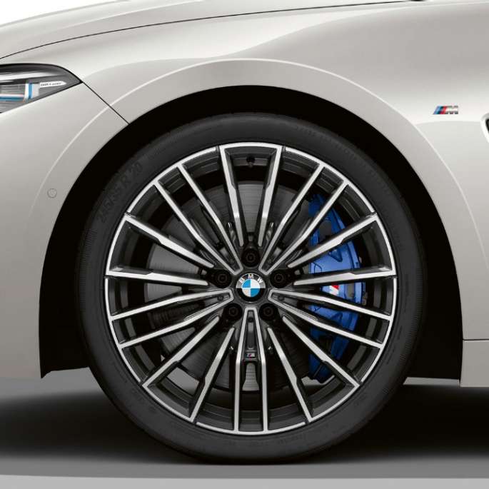 BMW M850i xDrive, Mineralweiß metallic, équipement cuir étendu BMW Individual en cuir Merino Cognac. BMW M850i xDrive, Mineralweiß metallic, équipement cuir étendu BMW Individual en cuir Merino Cognac.