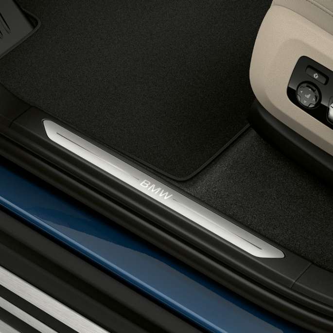 Model xLine BMW X5 xDrive40i SUV G05 2018 Phytonicblau metallic deurdrempel